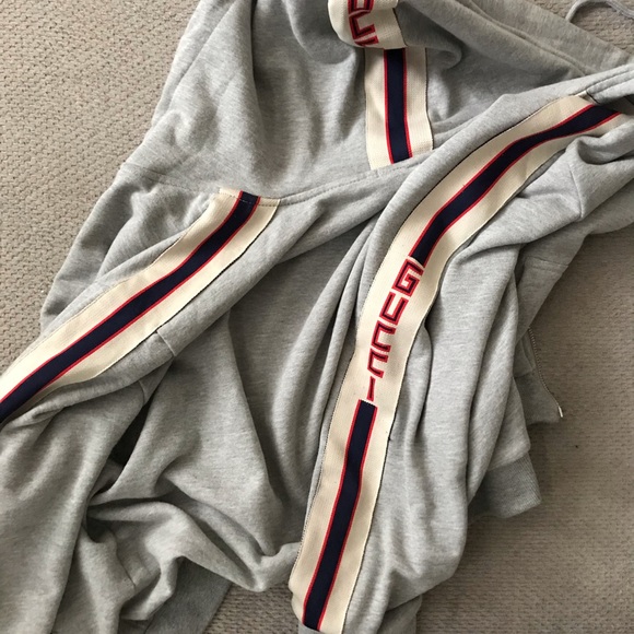 Gucci sweater - Picture 1 of 5